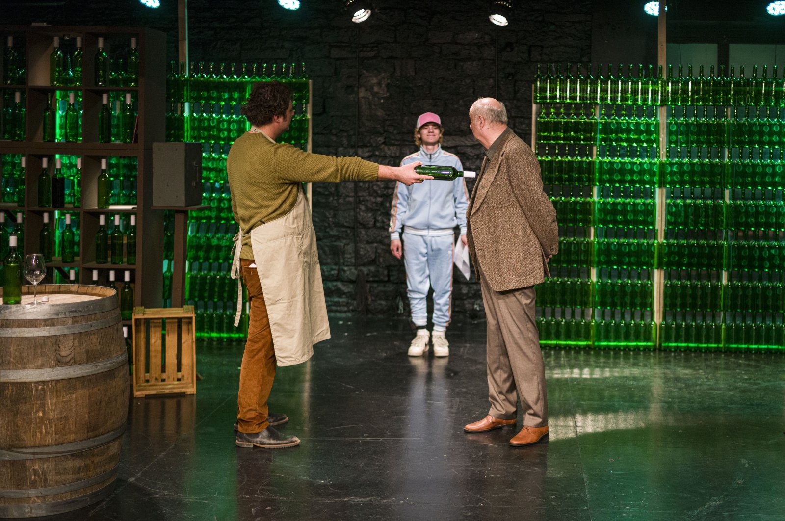 Szene aus Weinprobe für Anfänger